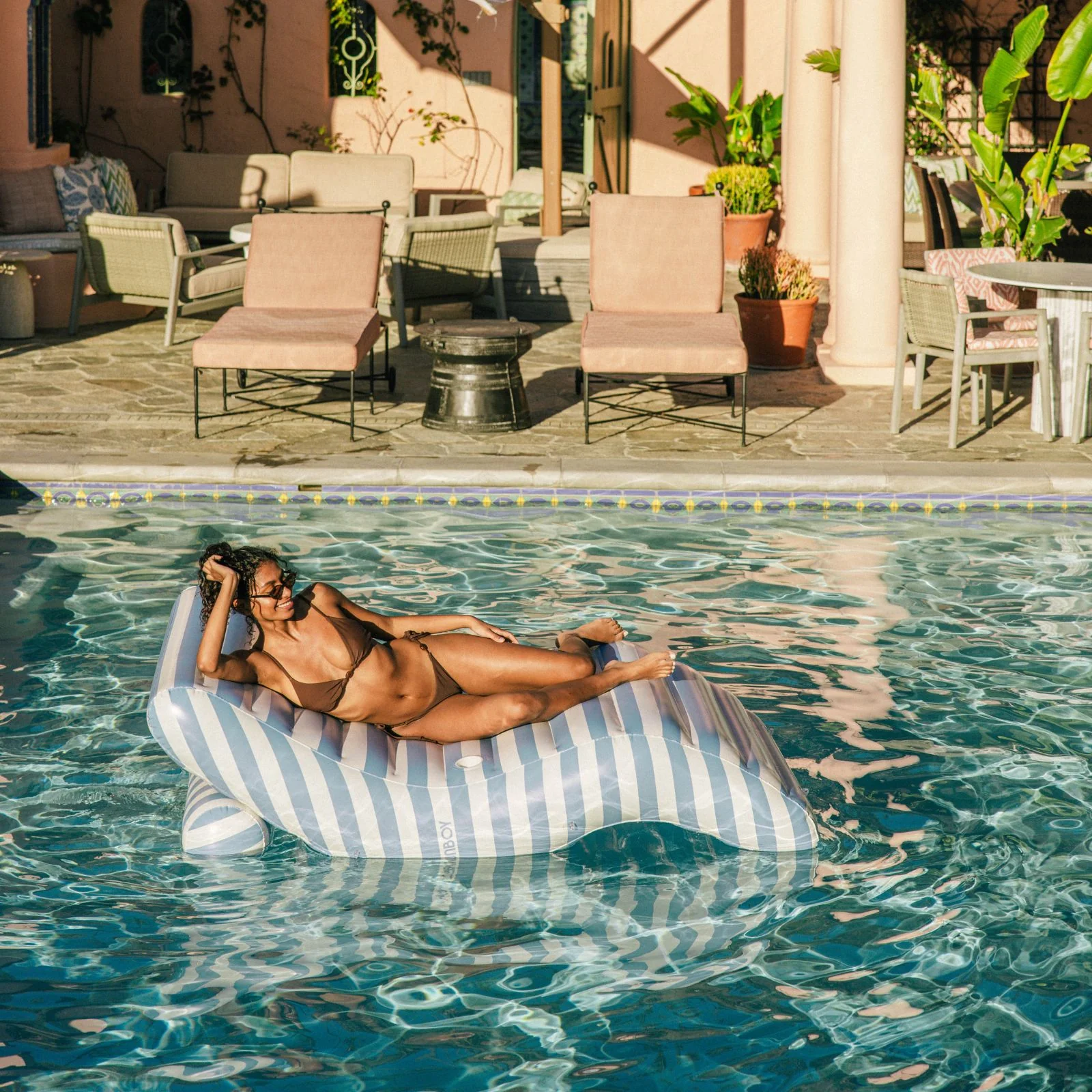 Chaise Lounger Float - Image 3
