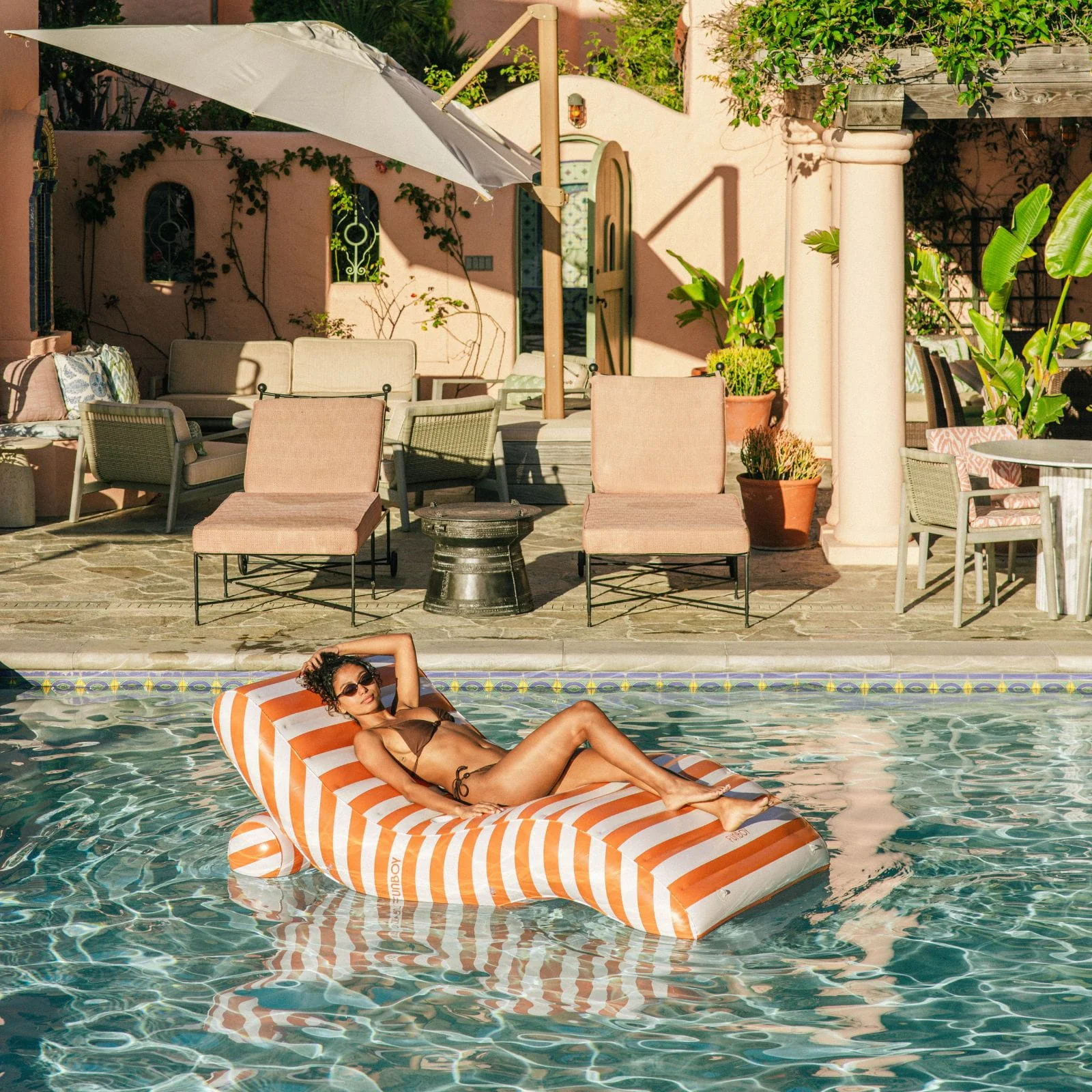 Chaise Lounger Float - Image 4
