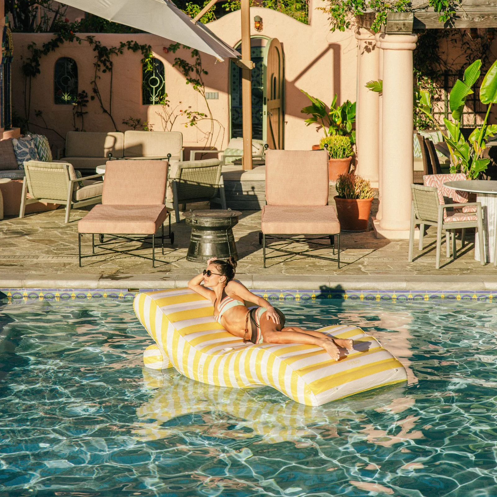 Chaise Lounger Float - Image 6