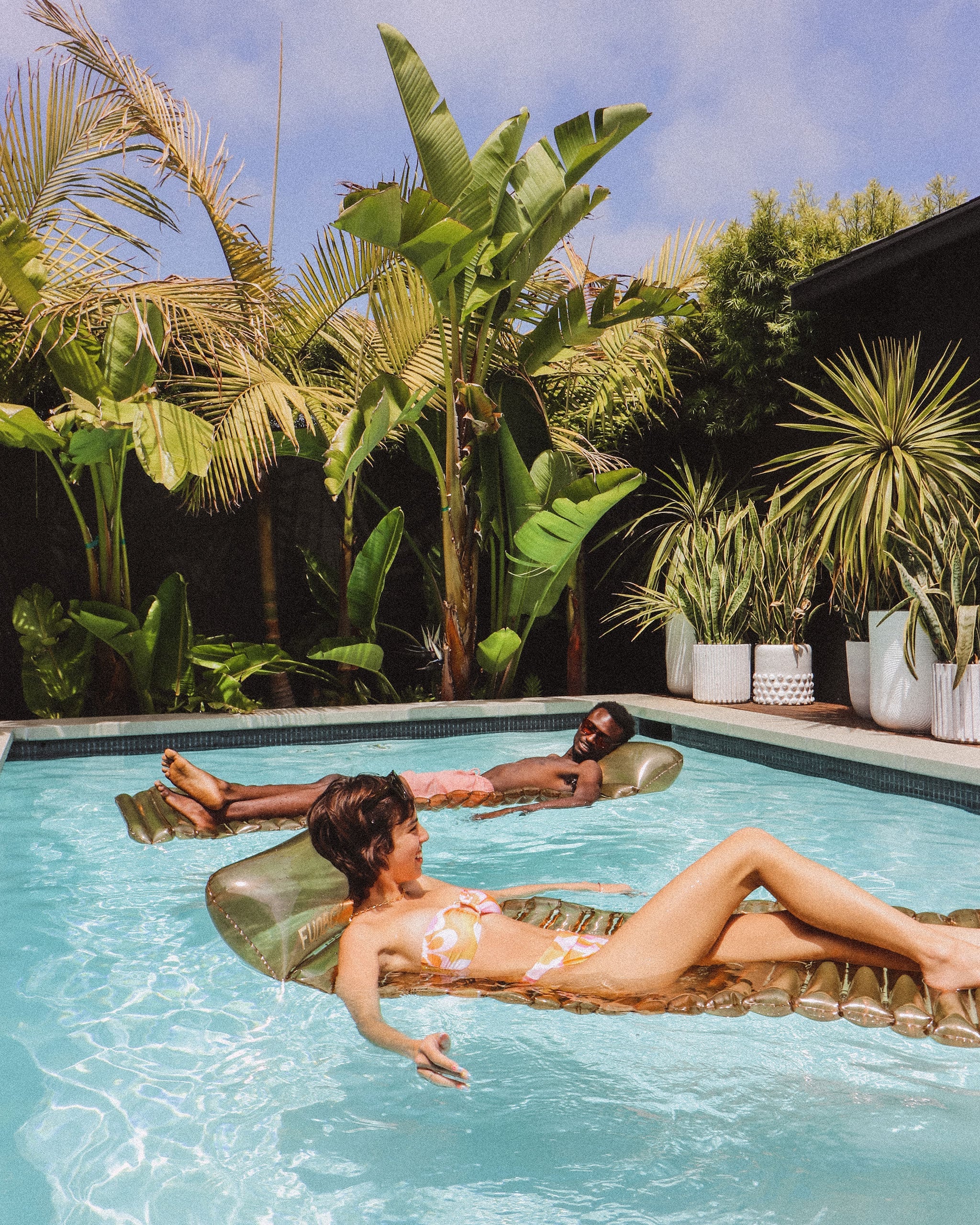 Clear Mocha Lounger - Image 4