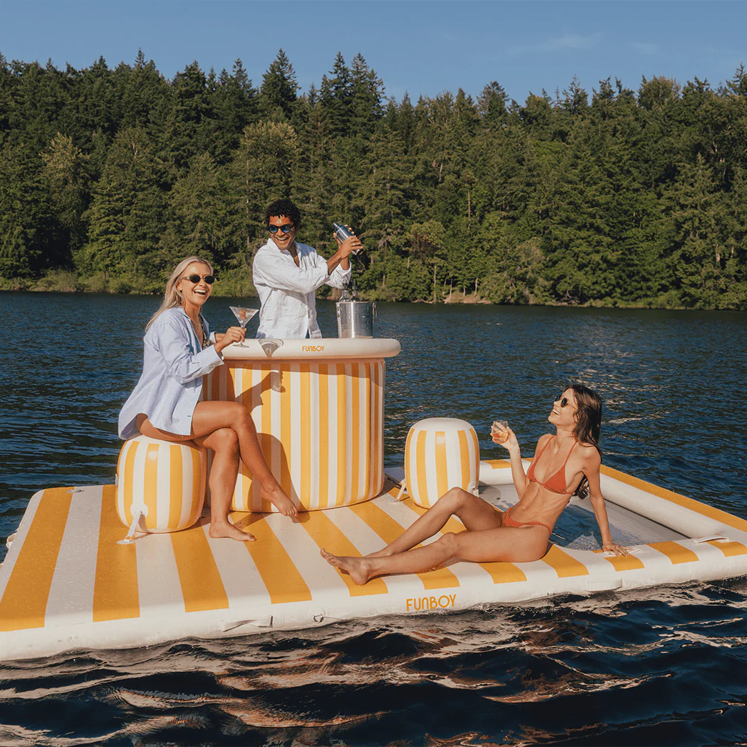 Giant Cabana Island - Image 4