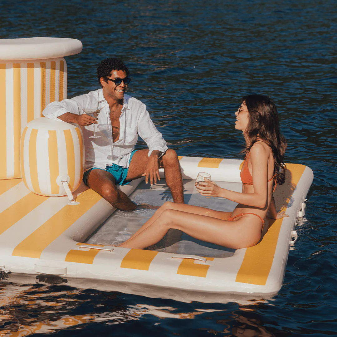 Giant Cabana Island - Image 6
