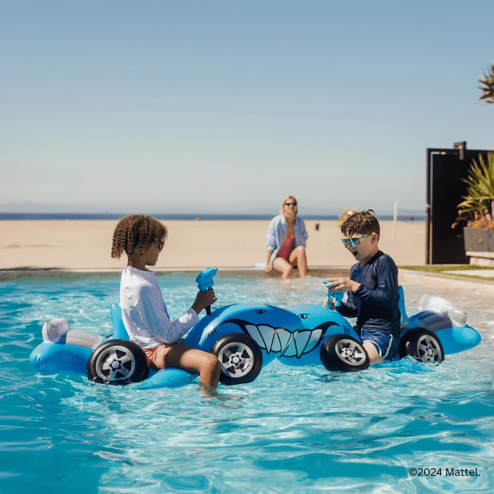 Kids Sharkruiser ™ Float - Image 3