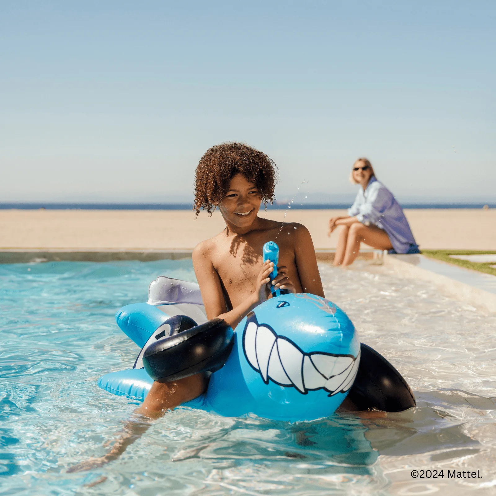 Kids Sharkruiser ™ Float - Image 5