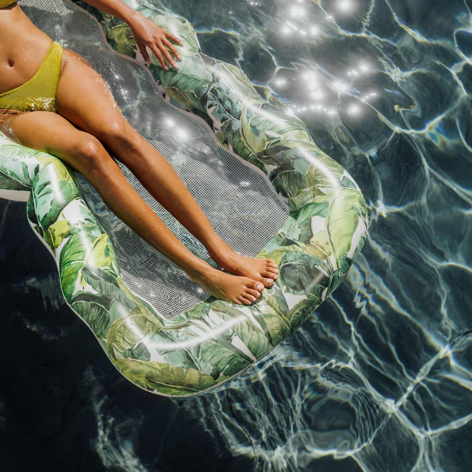 Mesh Lounger - Image 3