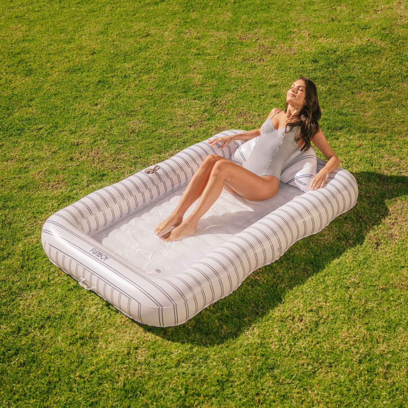 Tanning Pool Lounger - Image 4